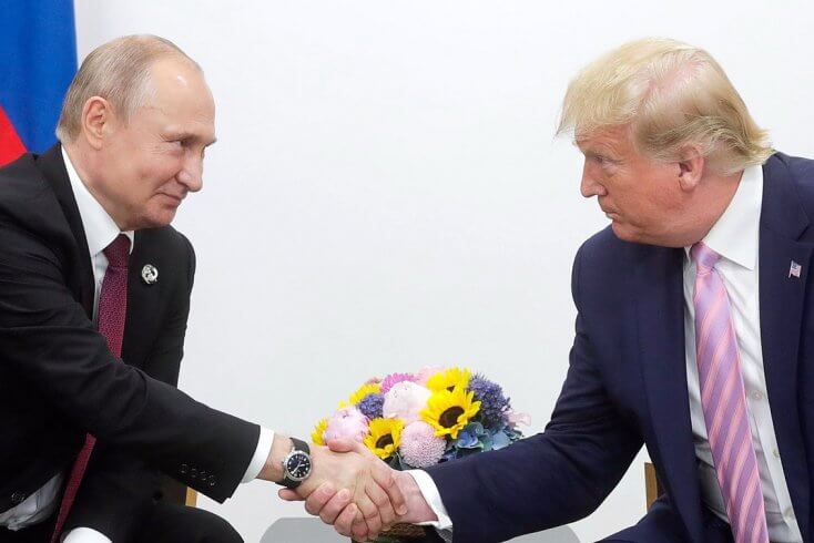 Перед встречей Путина с Трампом на окно возможностей уповают как Лукашенко, так и его оппоненты