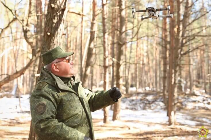 Муравейко обвинил Запад в подготовке к войне и заявил, что Беларусь "сохранит мир"