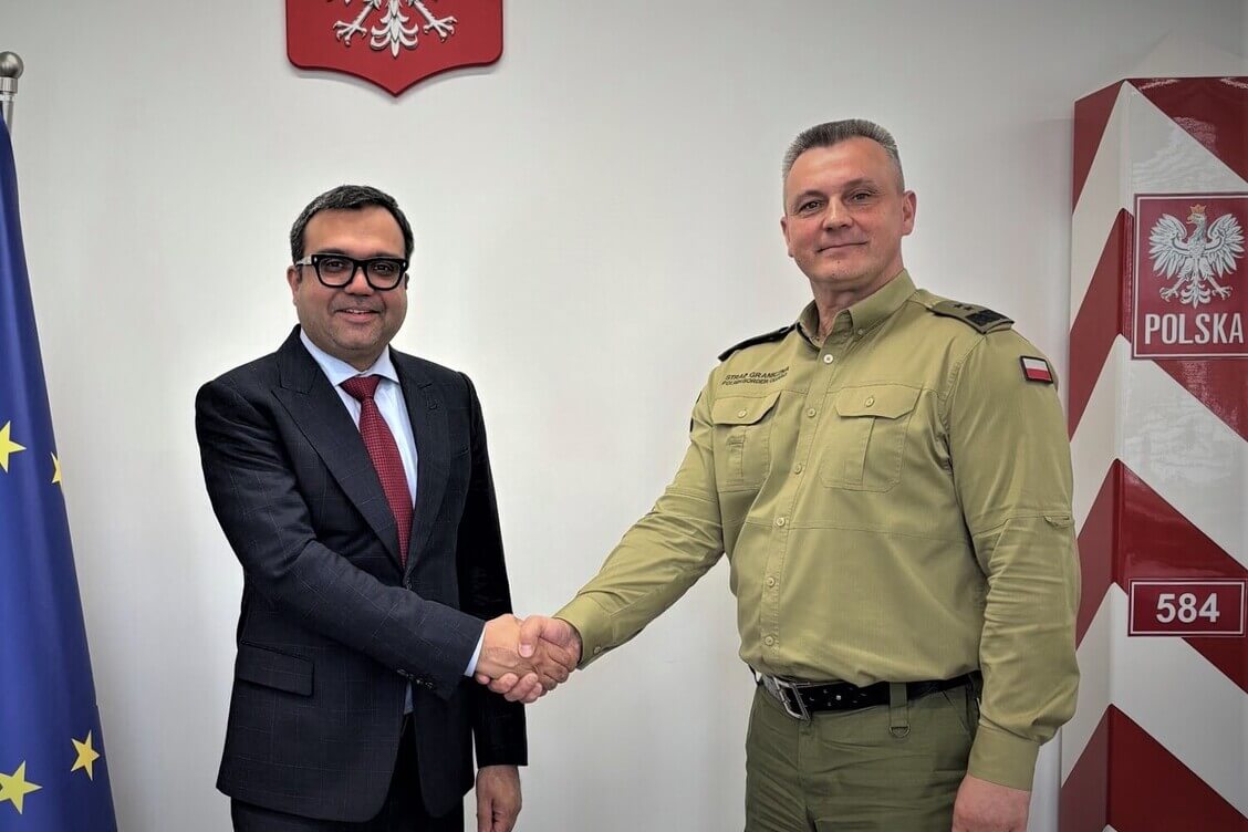Кіраўнік пагранслужбы Польшчы абмеркаваў з амбасадарам Пакістана сітуацыю на мяжы з Беларуссю