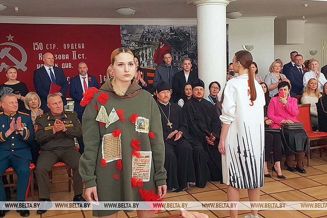 Перед Днем Победы Лукашенко воюет с ветряными мельницами. И не зря опасается потерять молодежь
