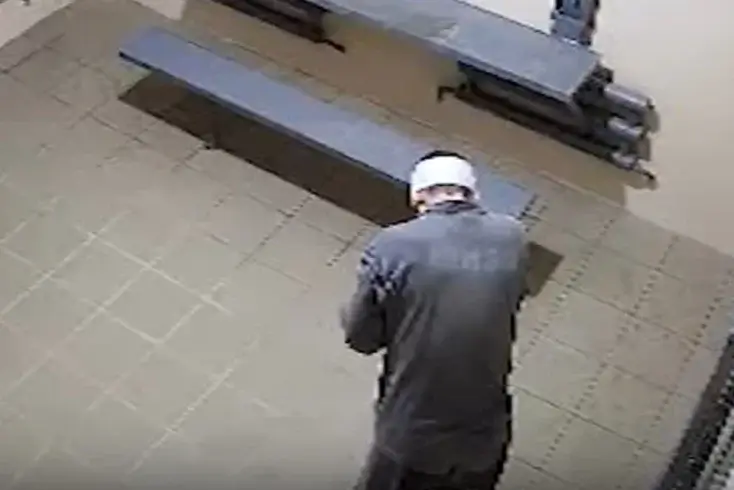 Каб сфальсіфікаваць абставіны смерці Ашурка, Следчы камітэт зняў відэа з іншым чалавекам — расследаванне