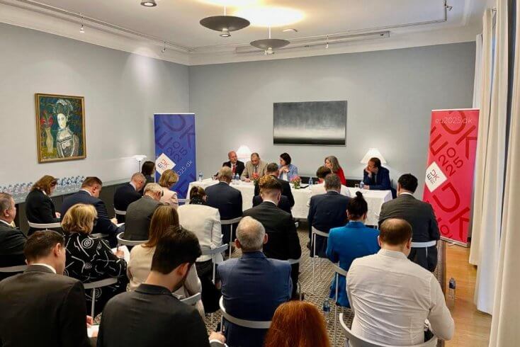 Ціханоўская абмеркавала з дыпламатамі вызваленне палітвязняў, паведаміла пра планы дэмсіл