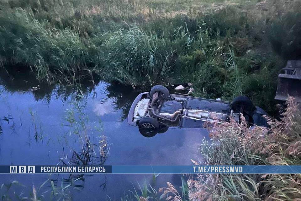 У Бераставіцкім раёне два чалавекі загінулі ў аўтааварыі