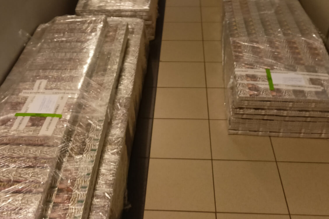 Беларускія цыгарэты спрабавалі завезці ў Латвію пад выглядам сухога малака
