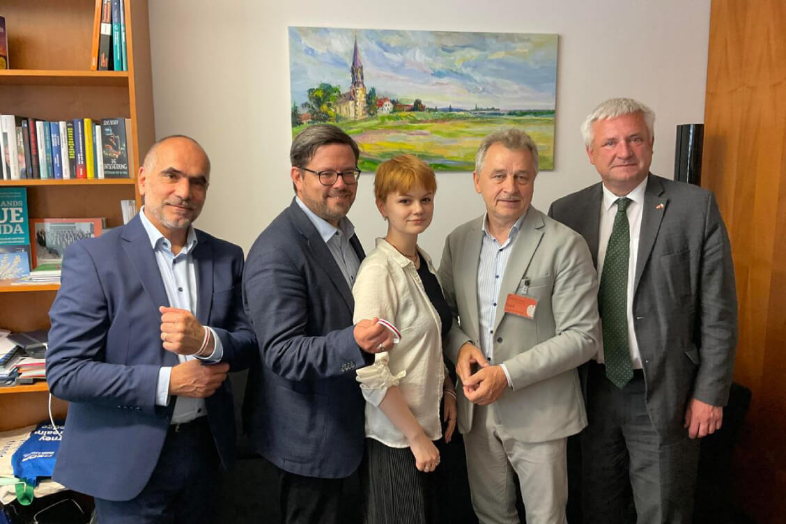 У нямецкім Бундэстагу аднавіла працу парламенцкая група 