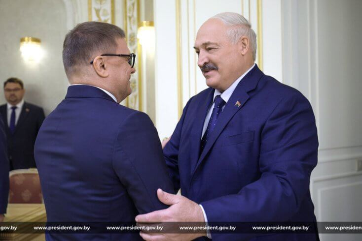 Лукашенко снова отождествил Беларусь и РФ, выступил за наращивание связей с Челябинской областью