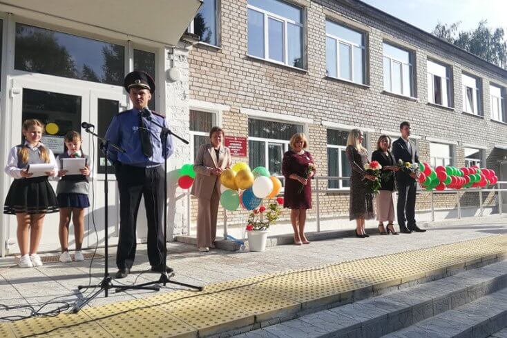 У сістэме сярэдняй адукацыі Беларусі задзейнічана каля 2 тыс. "кіраўнікоў па ваенна-патрыятычным выхаванні"