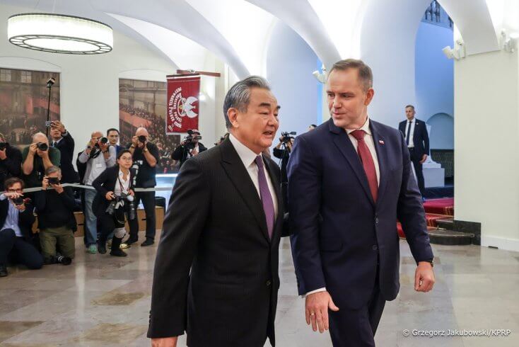 Poland, China discuss trade transit as border closure raises tensions