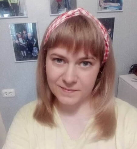 Шматдзетная маці Юлія Лаптановіч выйшла на волю і эмігравала
