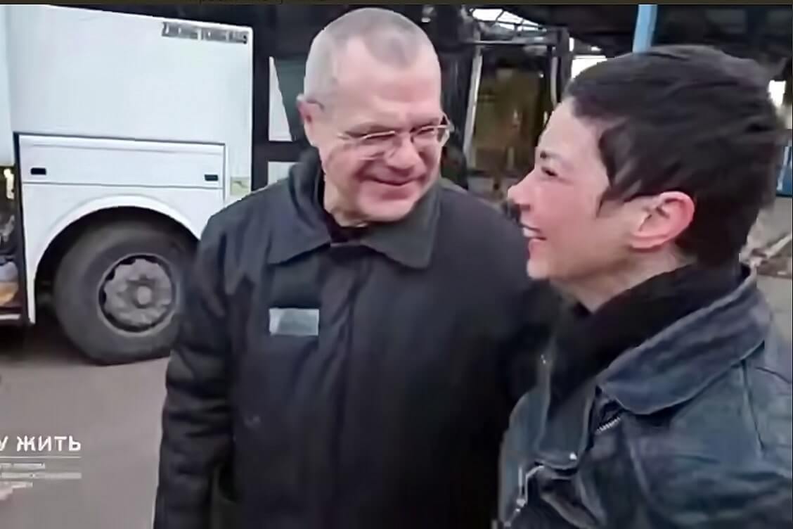 Бабарико, Колесникова, Беляцкий и другие — на свободе. Американцы вытащили 123 узников Лукашенко