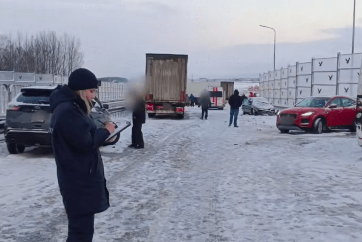 В крупном ДТП под Смолевичами погибла 17-летняя девушка