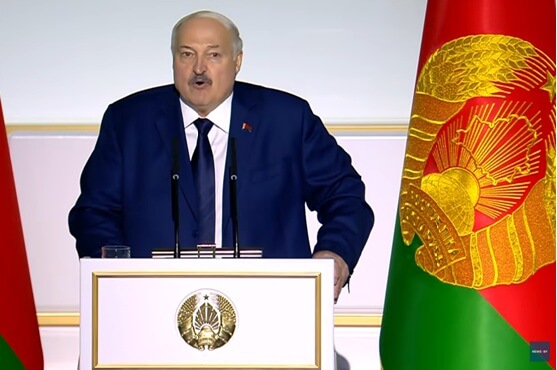 Лукашенко: Мобильные операторы должны в течение 2026 года обеспечить одинаково стабильную связь по всей Беларуси