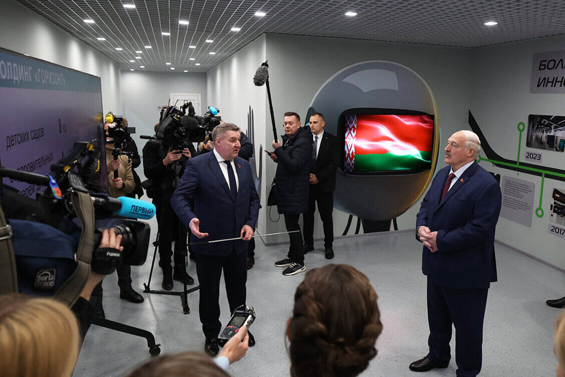 Лукашэнка выказаў здагадку, што Украіна хоча сарваць мірны перамоўны працэс