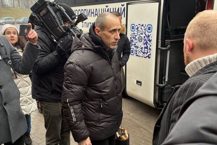 Sieviaryniec, 19 other released prisoners arrive in Vilnius