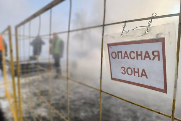 Поврежденный участок теплотрассы в Минске демонтируют