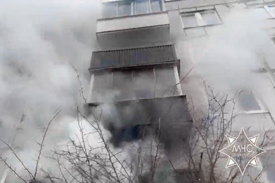 На пожаре в Гродно погибло три человека — в ситуации разбирается СК (дополнено)
