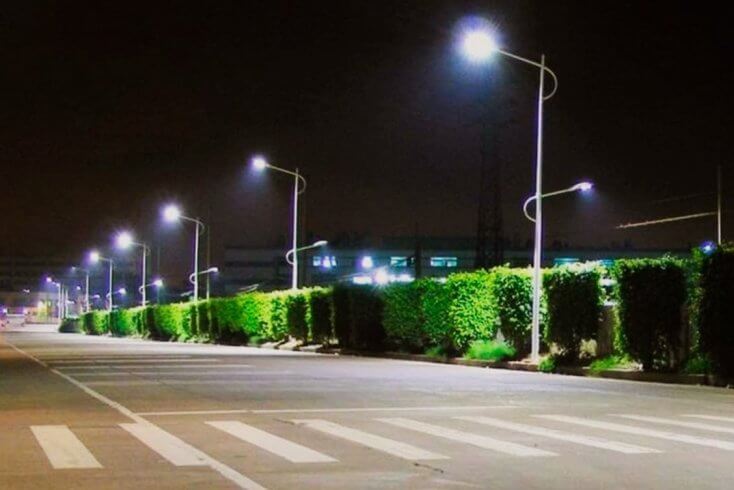 Лукашенко потребовал экономить на уличном освещении: включать позже, выключать — раньше