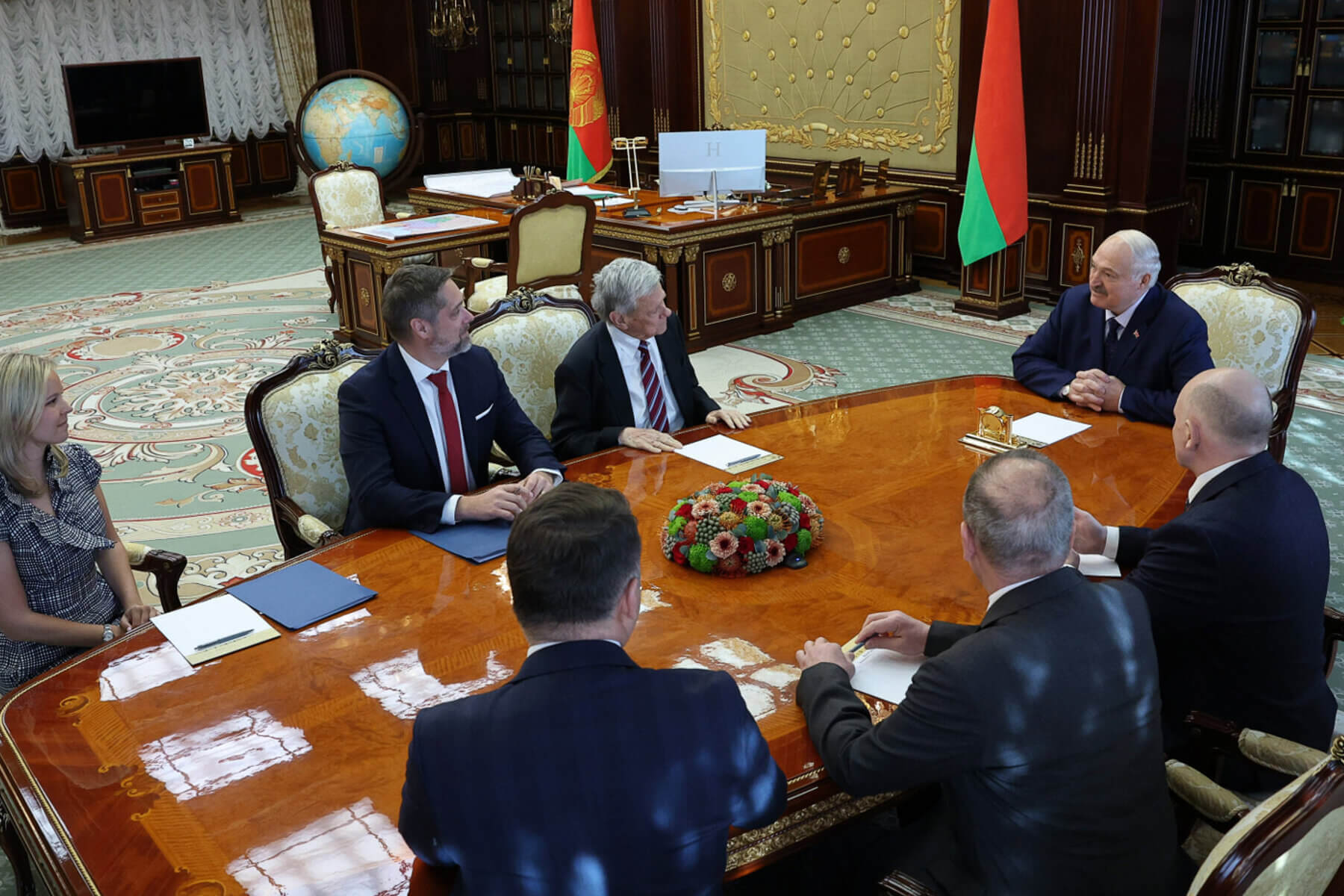 Лукашэнка заявіў пра “пэўныя памылкі” ЗША на Блізкім Усходзе і зноў назваў сябе прыхільнікам Трампа