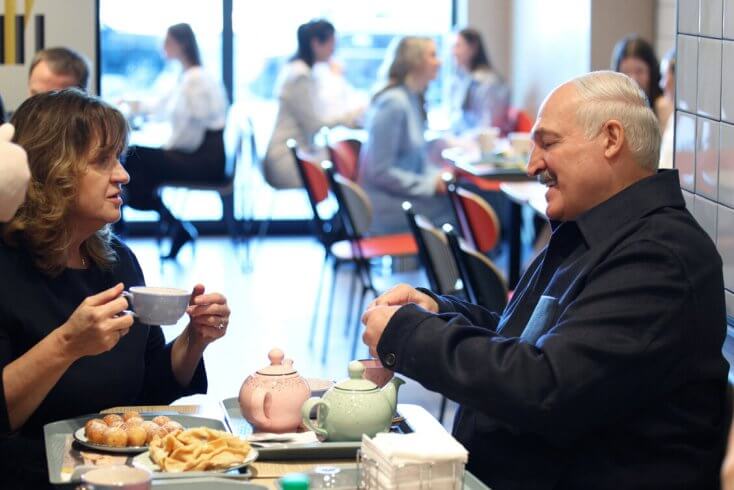 Лукашенко: В ресторанах в своей жизни я был, может, три раза — в обычных ресторанах, советских