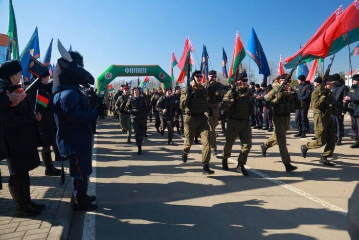 Идеологи МВД совершили “патриотический марш-бросок” в День Конституции