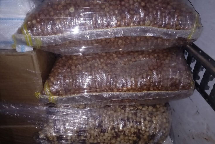 Россельхознадзор не дал белорусу вывезти в Минск приобретенные в Москве сухофрукты и орехи