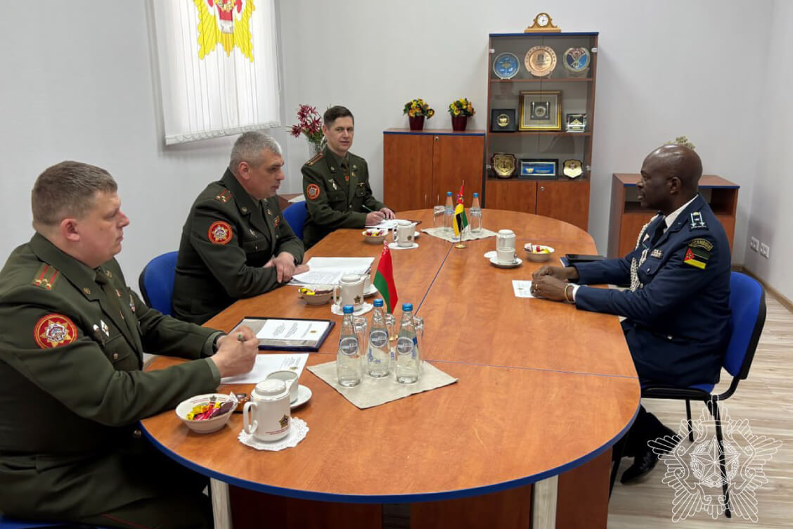 В Беларуси впервые аккредитован военный атташе Мозамбика
