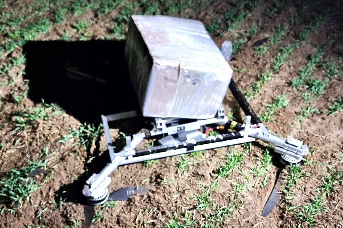 С начала года литовские пограничники приземлили 12 дронов с контрабандой из Беларуси