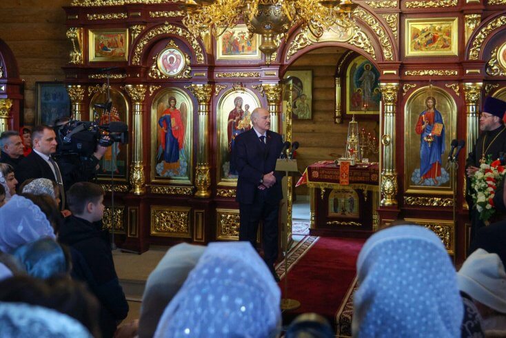 Лукашенко заявил о необходимости “рожать”, чтобы в Беларуси “свои люди работали, а не из КНДР”