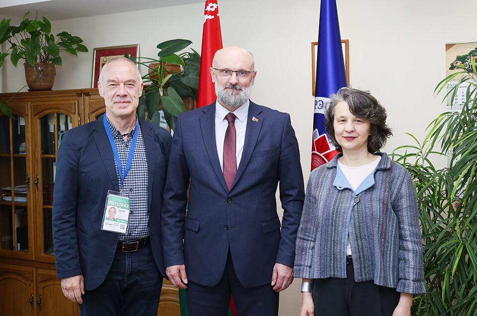 Senior Belarus diplomat decries 