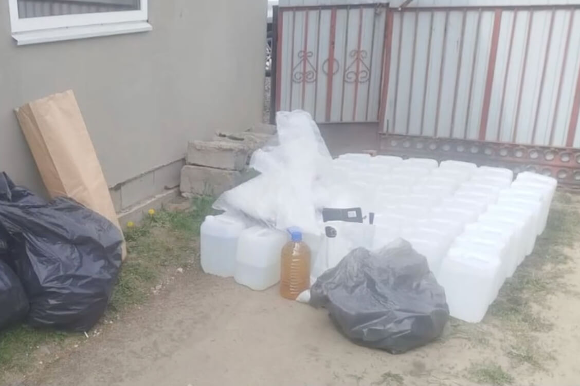 У жителя Ивацевичского района найдено более 560 л жидкости со спиртом — ему грозит штраф за незаконный оборот алкоголя