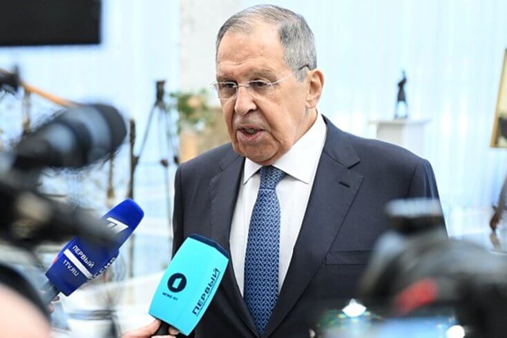Лавров в Минске обвинил Запад в "развязывании войны против РФ", которая "не прекращается"