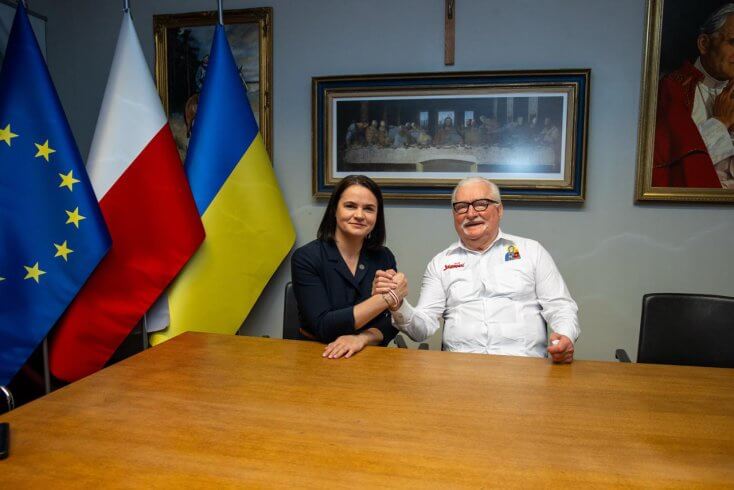 Экс-прэзідэнт Польшчы Валенса на сустрэчы з Ціханоўскай заклікаў беларусаў не здавацца