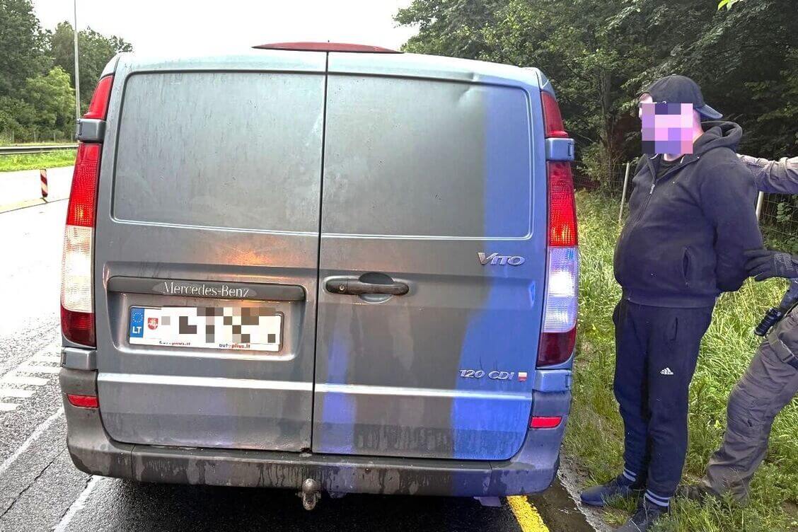 Пяцёра жыхароў Вільнюса абвінавачваюцца ў кантрабандзе беларускіх цыгарэт на 282 тыс. еўра