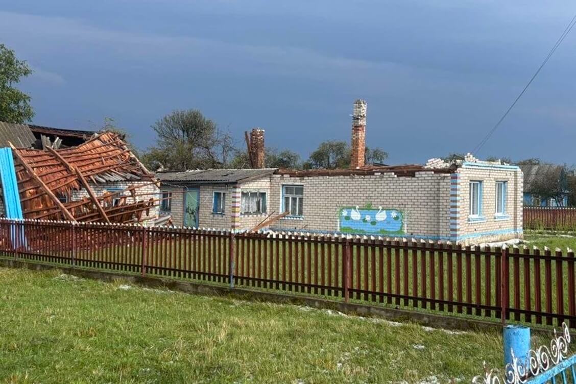 Электроснабжение нарушено в 94 населенных пунктах Гродненской области из-за непогоды