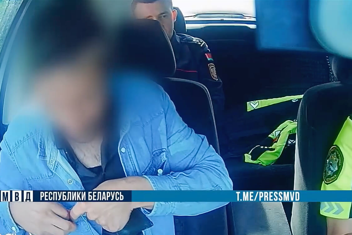 Иностранец задержан за взятку сотруднику ГАИ, ему грозит лишение свободы и депортация — МВД