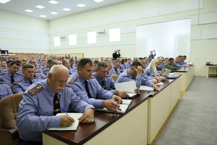 Кубраков пригрозил "мерами реагирования" на публикации, воспринимаемые МВД как оскорбляющие