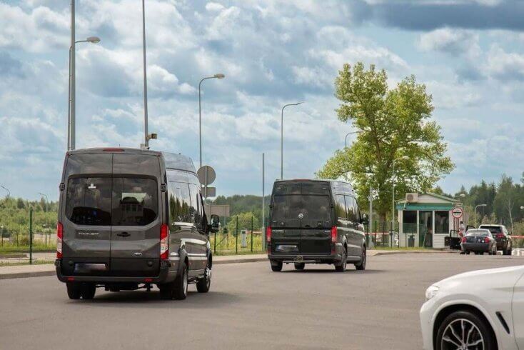 Погранслужба Латвии возобновила проверку транспорта, въезжающего из Беларуси