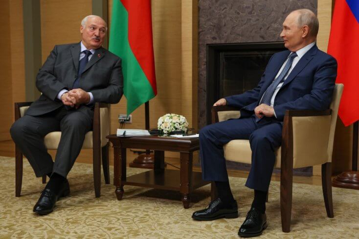 России нужна белорусская микроэлектроника — Лукашенко заверил Путина: "Мы здесь не останемся голыми"