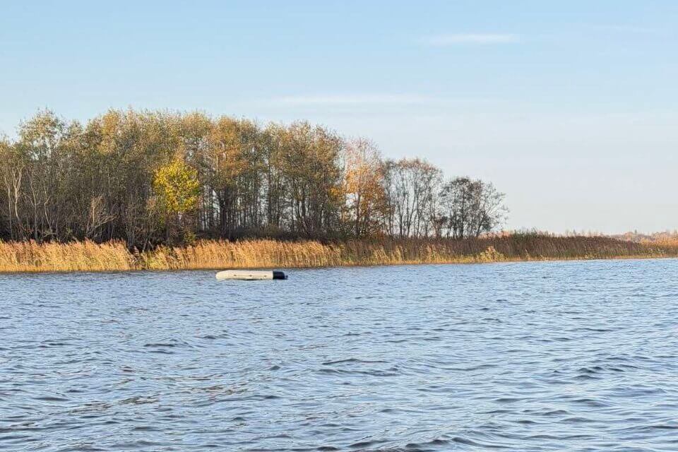 У Гарадоцкім раёне патануў мужчына — цела знойдзена ў возеры каля перавернутай лодкі